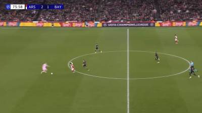  Greška Manuela Nojera na utakmici Arsenal - Bajern 