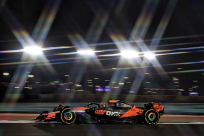  Oskar Pijastri u Kataru 