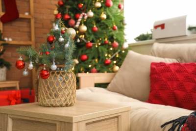  Najbolji trikovi za novogodišnju dekoraciju u malom stanu 