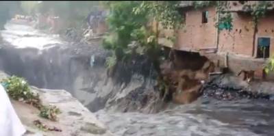  Vi še od 500 žrtava poplava u jugoistočnoj Aziji 