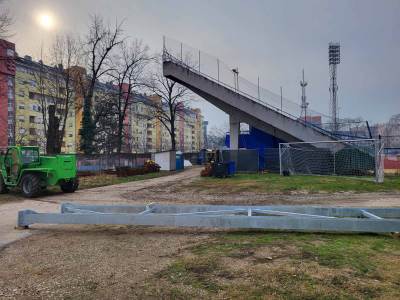  Počinje postavljanje krova na istočnoj tribini Gradskog stadiona 