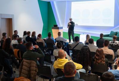  Devhosted konferencija  