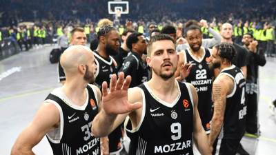  Navijači Partizana skandirali Željko Obradović 