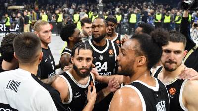  Dvejn Vašington odlazi iz Partizana  