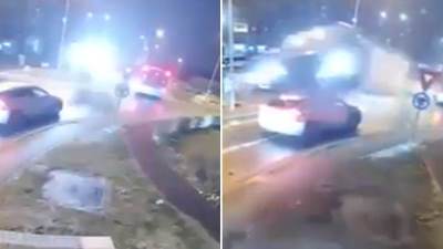  Saobraćajna nesreća u Rumuniji auto bukvalno letio 