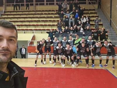  Ultrasi ukrali klupsku zastavu Vitezu koja može da se kupi 