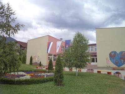  Slučaj vršnjačkog nasilja u mrkonjićkoj osnovnoj školi: Roditelji optužuju djecu policajca, privatni 