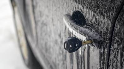  Kako odlediti zamrznutu bravu na vratima automobila 