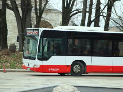  Autobus 