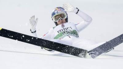  Pad Stfana Embahera na ski skokovima u Engelbergu 