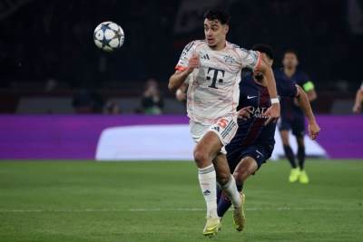  Mančester junajted i Čelsi žele Aleksandra Pavlovića 