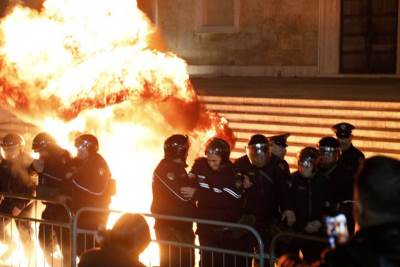  Protesti u Tirani zbog Edija Rame 