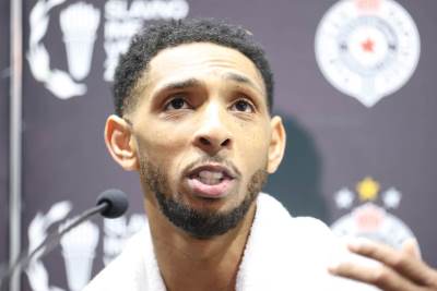  Kameron Pejn uči pravila evropske košarke  