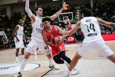  Elajdža Brajant i Antonio Blejkni potpisaće novi ugovor sa Hapoelom 