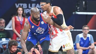  Tonje Džekiri pregovara sa Partizanom 