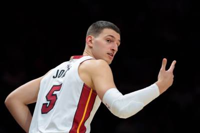  Nikola jovic odlican u porazu majamija od minesote 