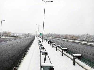   Auto-putevi u Srpskoj očišćeni, ali klizavi 