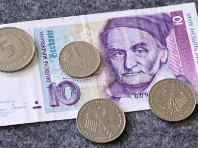  Zašto mnogo ljudi i dalje nije razmijenilo njemačke marke u evre? 