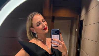  Dona Vekić angažovala Srpkinju Biljanu Veselinović. 