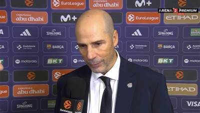  Đoan Panjaroja poslije meča Barselona Partizan 