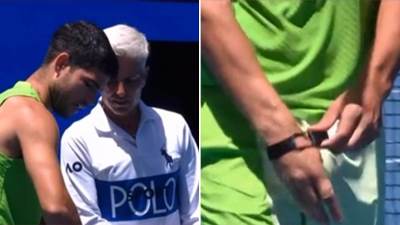  Karlos Alkaraz na meču morao da skine sat 