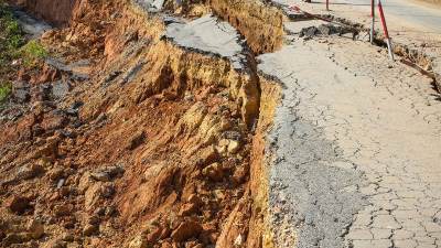  Klizište usmrtilo 23 osobe u Indoneziji 