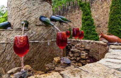  Fontana besplatno vino Italija 