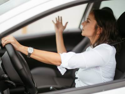  Ko ima prednost na ovoj raskrsnici 