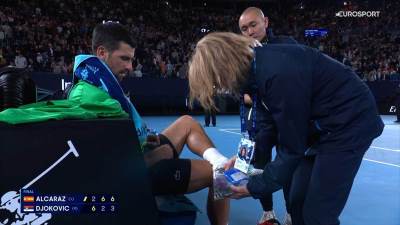  Đoković popio tabletu za mučninu u finalu AO 