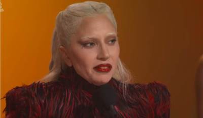  Lejdi Gaga na Gremiju se obratila vjereniku 