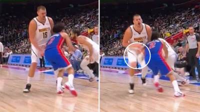  Nikola Jokić dobio udarac u međunožje 