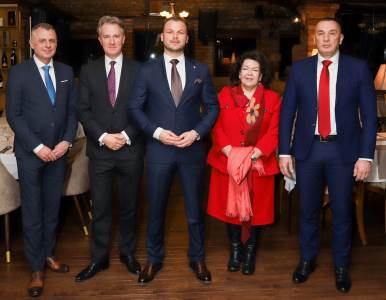  Sastanak Stanivukovića i Radojičića sa Karen Pirs 