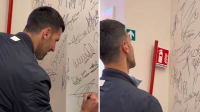  Novak djokovic posjetio prodavnicu milana 