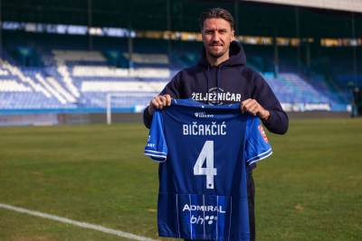  Ermin bičakčić potpisao za Željezničar 