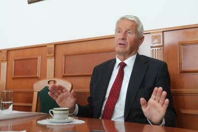  Torbjern Jagland 