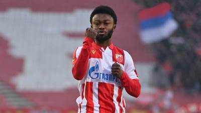  Daglas Ovusu FK Crvena zvezda  