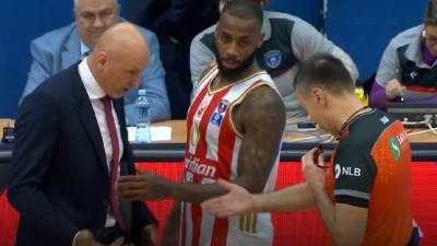  Crvena zvezda Igokea Saša Obradović bijesan na sudije 
