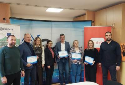  m:tel pomogao ugradnju solarnih kolektora za sigurnu kuću  