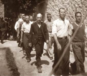  do sad nepoznate fotografije streljanja grčkih partizana na ebayu 