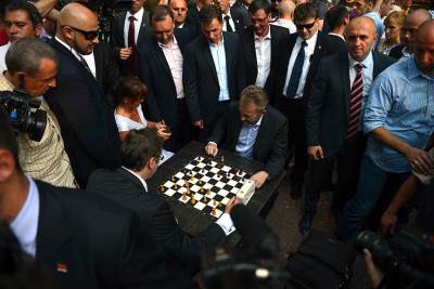  Izetbegović: Moramo se naoružavati   