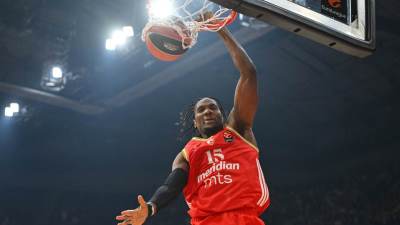  Crvena zvezda s dosta muke do polufinala Kupa Radivoja Koraća: 