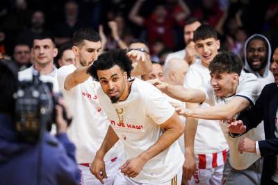  Džordan Nvora medalju poklonio dječaku 