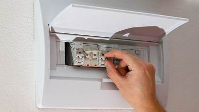  Testno dugme na razvodnoj tabli 