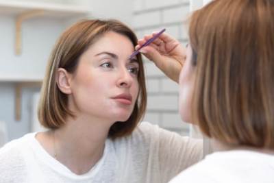  Greške sa obrvama koje vas čine starijima 