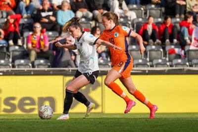  funkcioner zenskog fudbalskog kluba snimao igracice 