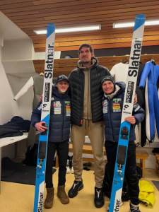  Domen i Nika Prevc sa Bobanom Marjanovićem 