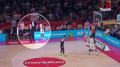  Da li je Crvena zvezda izgubila zbog Saše Obradovića 