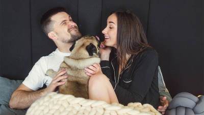  Zašto se pas uvlači između parova 