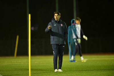  Veljko Paunović okupio najbolje iz Superlige Srbije: Ko se dokaže, igraće za "orlove" 