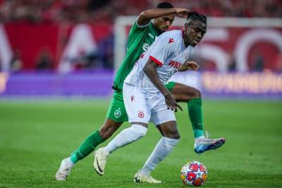  Džejms Eto na meti Fk Crvena zvezda 